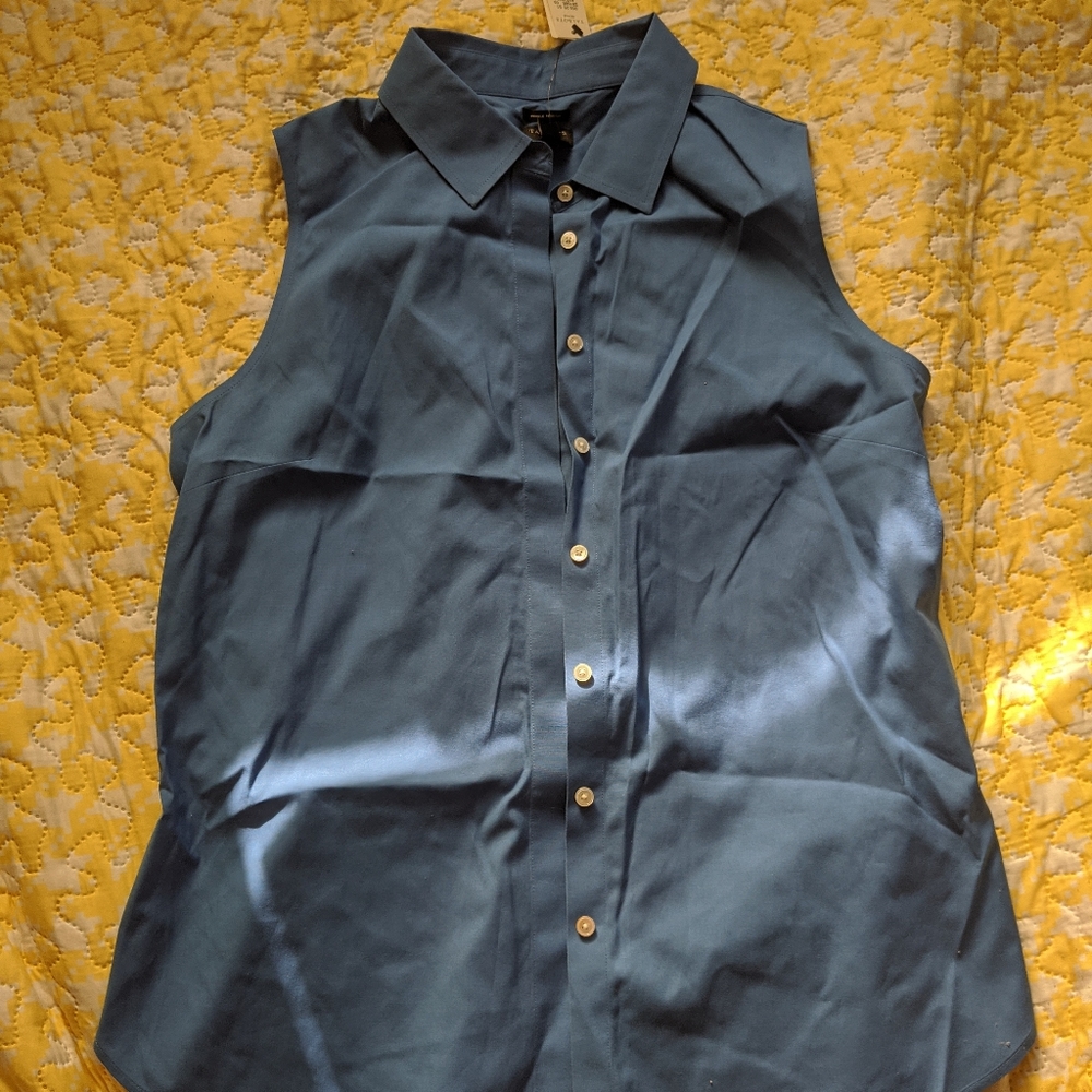 Blue shirt Tablots